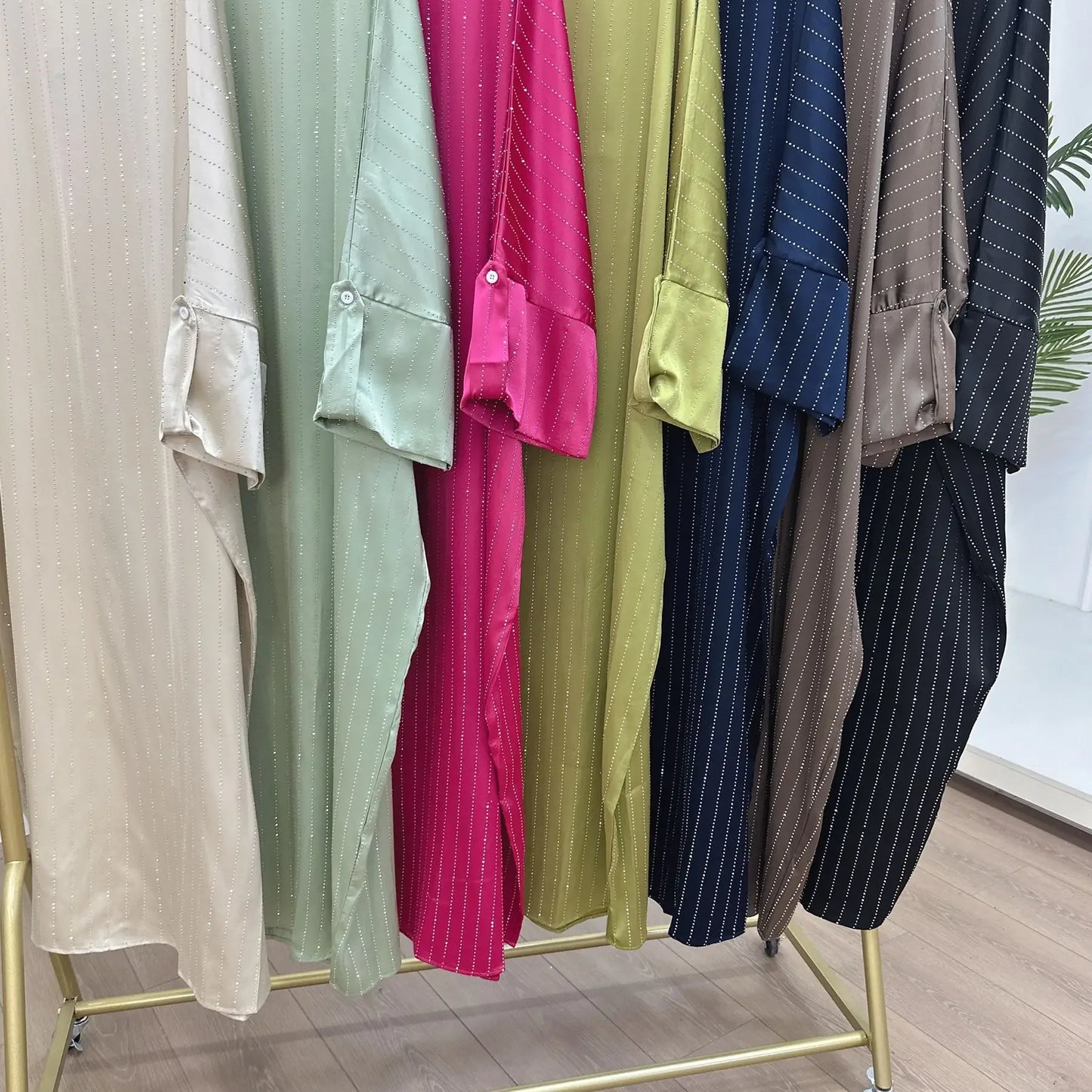 Dubai Style Abaya Dress for Women – 2025 Modest Fashion Robe