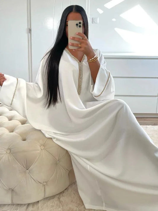V-Neck Abaya – Soft & Chic
